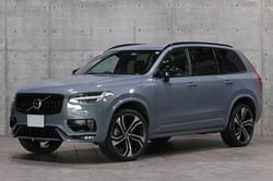 2022 ボルボ XC90 B6 AWD Rデザイン