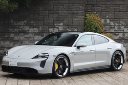 ポルシェ タイカン