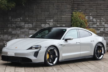 ポルシェ タイカン