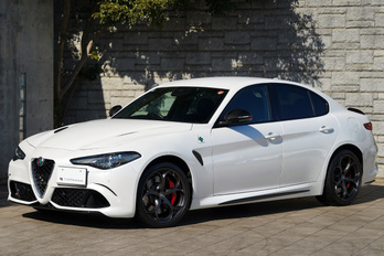 アルファ ロメオ ジュリア