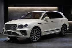 2024 ベントレー ベンテイガ アズール V8