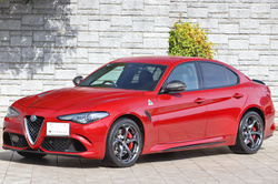 2017 アルファ ロメオ ジュリア クアドリフォリオ