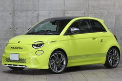 2024 アバルト 500e ローンチエディション スコーピオニッシマ