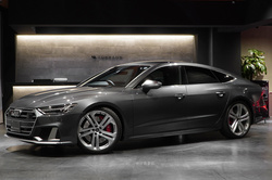 2022 アウディ S7スポーツバック ラグジュアリーPKG