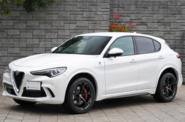 アルファ ロメオ ステルヴィオ