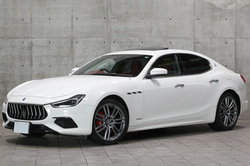 2017 マセラティ ギブリ S グランスポーツ