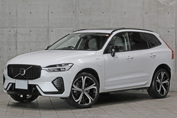 2023 ボルボ XC60 リチャージ アルティメット T6 PHV