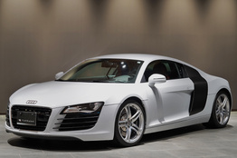 アウディ R8