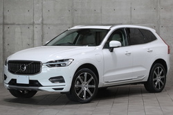 2018 ボルボ XC60 T8 ツインエンジン AWD インスクリプション