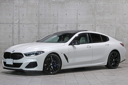 BMW 8シリーズ