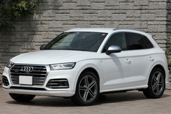 2018 アウディ SQ5 3.0TFSIクワトロ