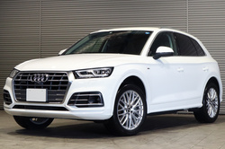 2018 アウディ Q5 2.0TFSIクワトロ
