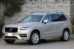 2017 ボルボ XC90 T5 AWD モメンタム