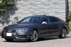 2016 アウディ S7スポーツバック 4.0TFSIクワトロ
