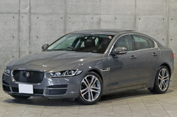 2017 ジャガー XE 20d  プレステージ