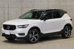 2020 ボルボ XC40 T4 AWD Rデザイン