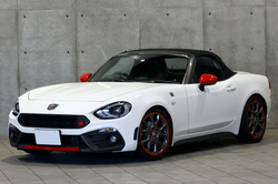 2018 アバルト 124スパイダー 6MT