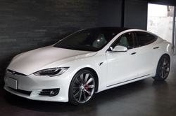 2017 テスラ モデルS P100D