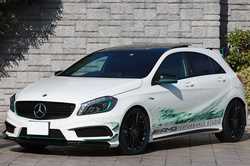 2014 メルセデスAMG Aクラス A45 4マチック ペトロナスグリーンエディション