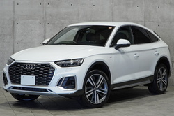 2021 アウディ Q5 スポーツバック 1stエディション