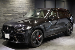 2022 ジャガー F-PACE SVR