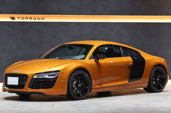 2015 アウディ R8 4.2FSI クワトロ 希少6速MT 後期最終 左ハンドル