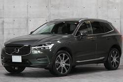 2019 ボルボ XC60 T8 ツインエンジン AWD インスクリプション