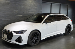 2021 アウディ RS6アバント 4.0 4WD