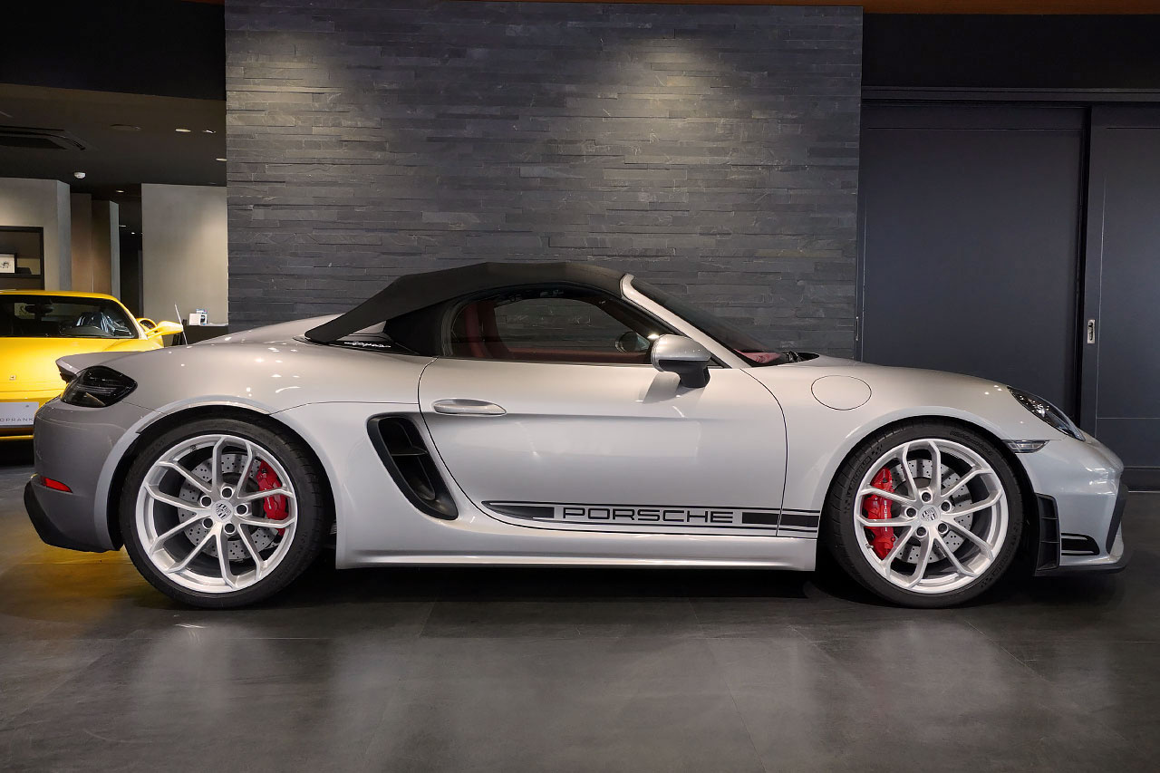 ヒデ ポルシェ 718スパイダー 4.0】生産中止された希少MT718