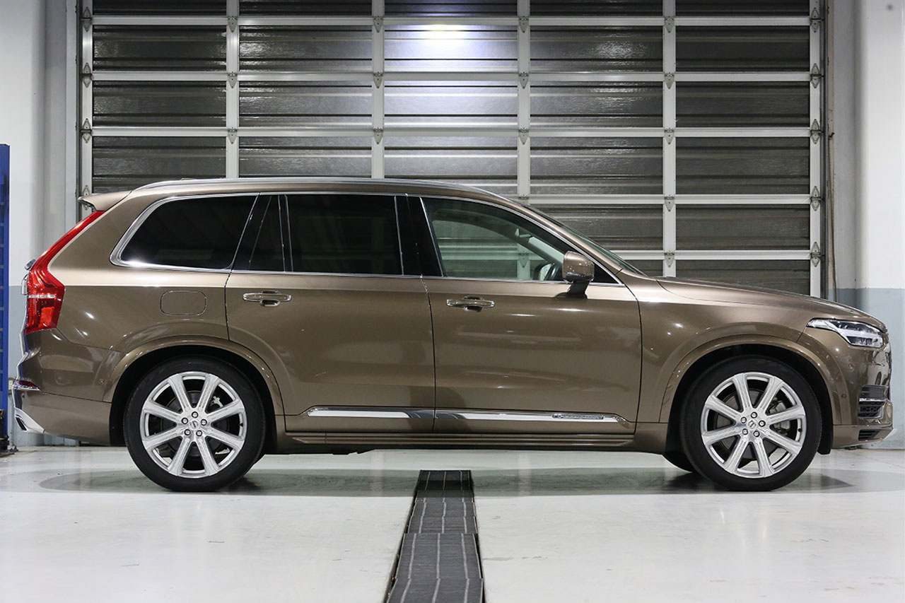 1/43 Volvo XC90 トワイライトブロンズ 1/43 Volvo XC90 トワイライトブロンズ