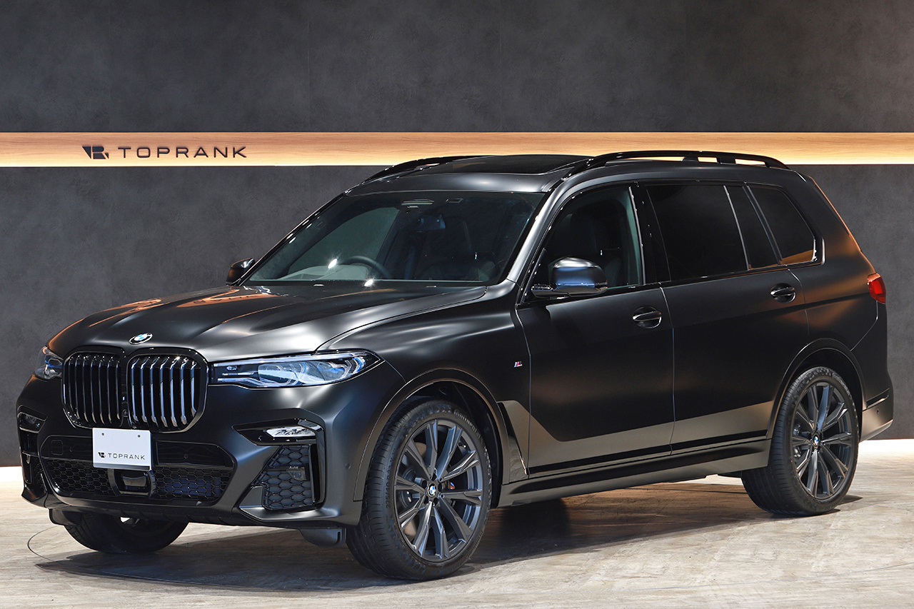 BMW X7 Edition in Frozen Black Metaric 40台限定車 特別マットカラー