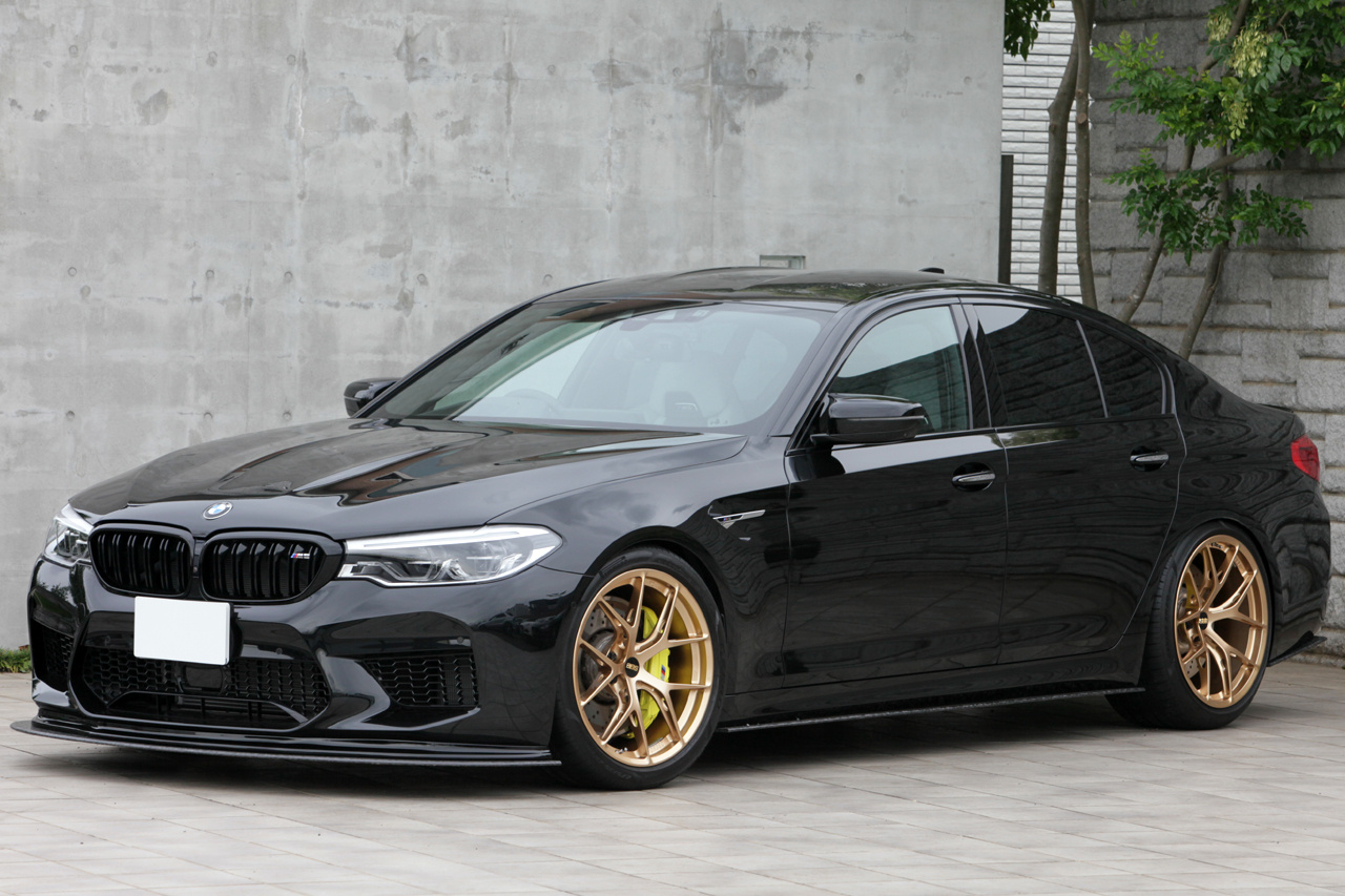 BMW M5 コンペティション カーボンファイバー マフラーエンド 4個セット BMW M5 コンペティション カーボンファイバー マフラーエンド 4
