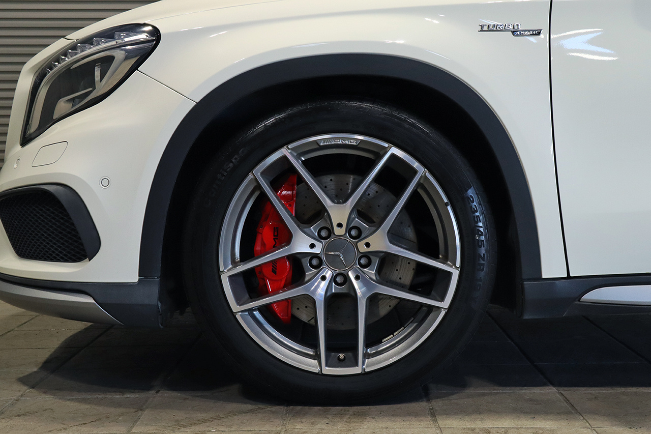 メルセデスAMG GLAクラス GLA45 4MATIC レーダーセーフティP パノラマ