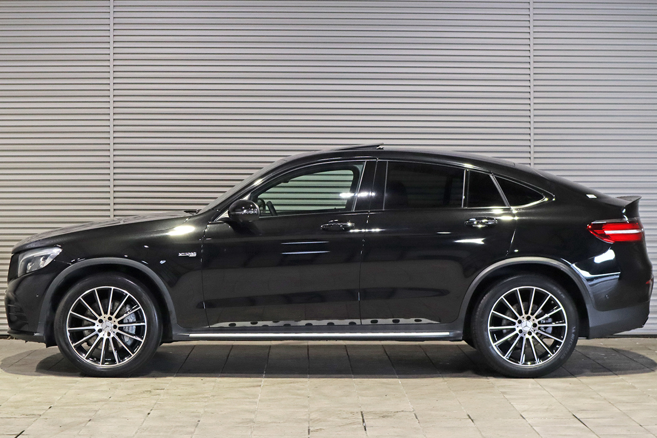 メルセデスベンツAMG GLC43 マットブラック　エンブレム　艶消し　黒 メルセデス・ベンツ GLC AMG GLC43 4マチック エディション