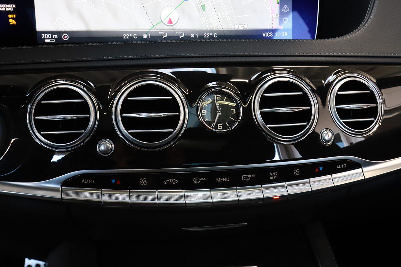 西川エアー　メルセデスベンツ New Mercedes-Benz E-Class (W214) [New model, overseas test