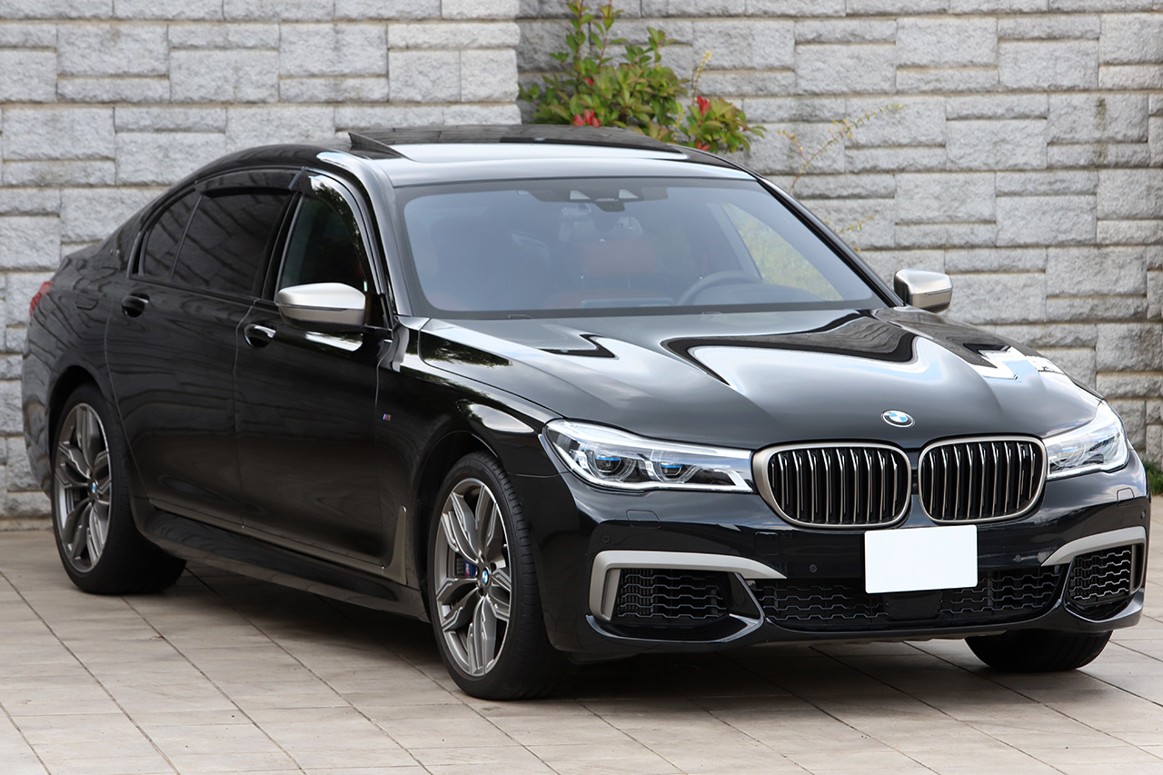 BMW BASSANO サドル 黒 2008_bmw_m5_img_7402-55300.