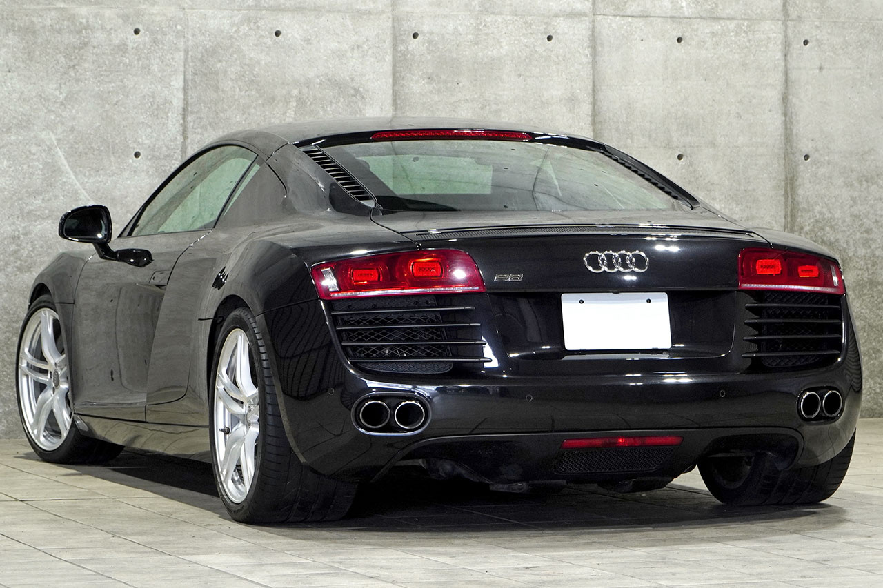 高級感 Audi アウディ R8 42CNDF用 フロント 右側 スピードセンサー ABSセンサー