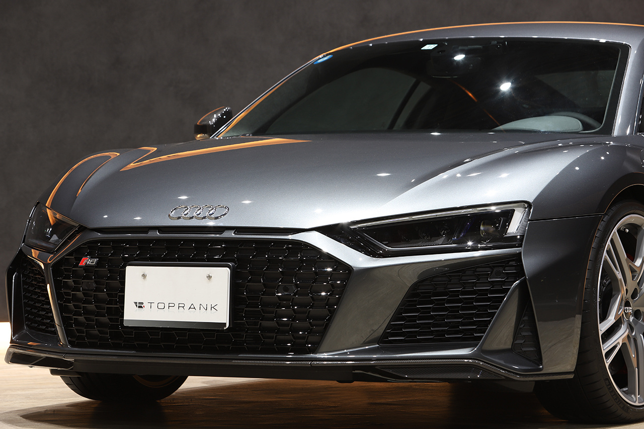 1/18 Kyosho Audi R8 V8 4.2 FSI White (Suzuka Grey) Diecast