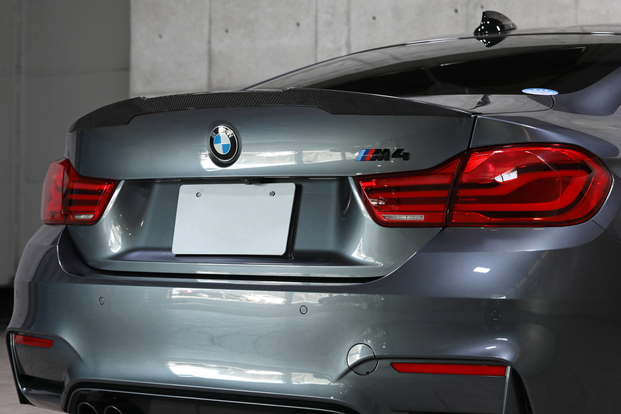 BMW F82 M4 アームレスト サキールオレンジ 純正品 【公式通販】