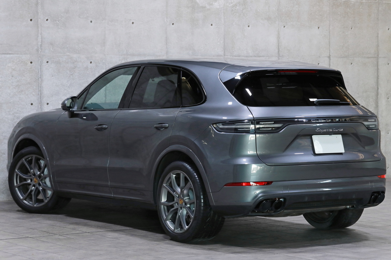 ミニッツ オーバーランド ポルシェ カイエン ターボ ブラック ミニカー ポルシェ カイエン ターボ 黒色 Porsche Cayenne Turbo