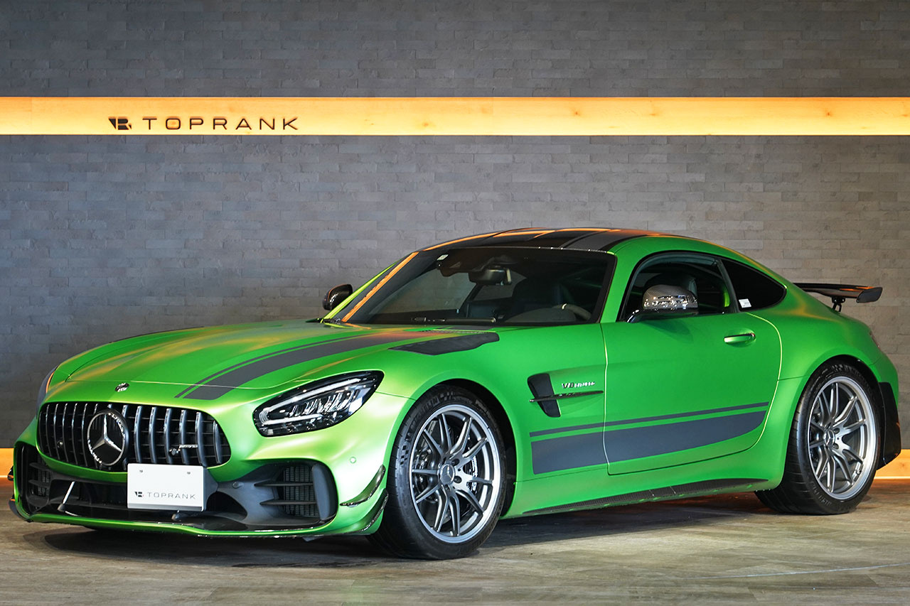 【希少】Mercedes-AMG GTR 1/18 AMG マットグリーン正規品 希少】Mercedes-AMG GTR 1/18 AMG マットグリーン正規品 V1