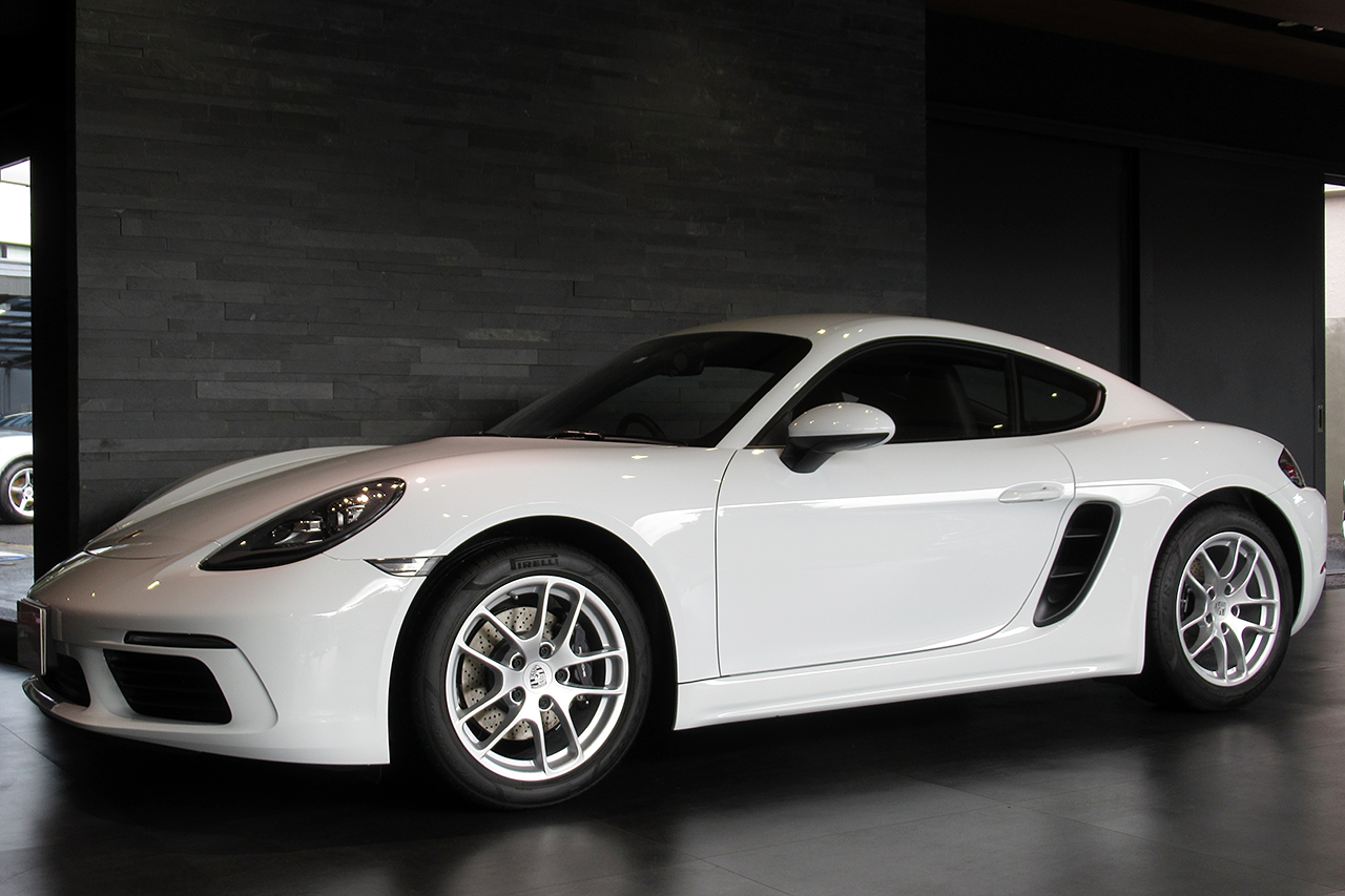 Porsche ポルシェ　キャディバック　ホワイト【値下げ可】 Porsche ポルシェ キャディバック ホワイト【値下げ可】