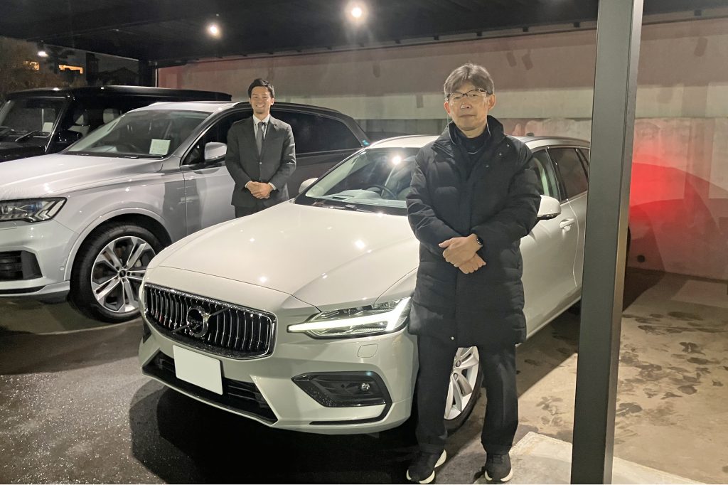 19y ボルボ V60 T5 インスクリプション パーチライトメタリック