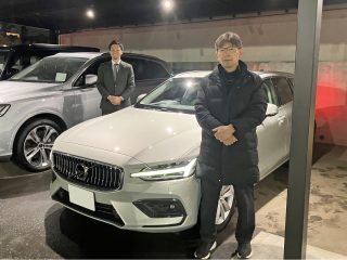19y ボルボ V60 T5 インスクリプション パーチライトメタリック